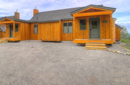 Rangeley Condo | Saddleback - RP Condo - Hendrickson 12 - built in 2021 - ski-in/ski-out