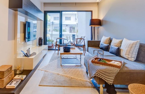 Romantic Zone Apartment | SailView 801 Romantic Zone Rooftop Pool Ocean Views