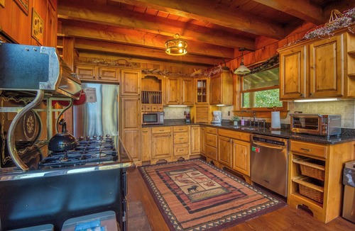 Rangeley Plantation House | Sam-O-Set Lodge | Lakeside Retreat w/Hot Tub, Dock, and Fire Pit