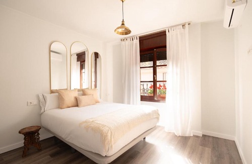 San Basilio Apartment | San Basilio - Plaza del Potro