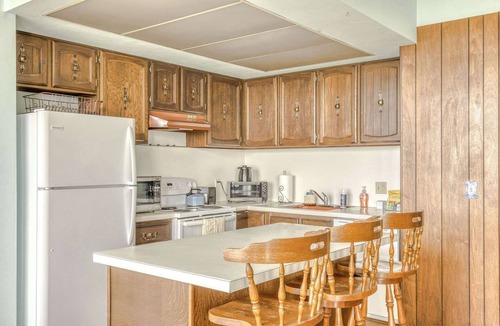 Seaside Condo | Sand & Sea (304) Retro Chic - Beachfront Retreat