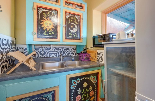 Santa Cruz House | Santa Cruz Vacation Rental with Free WiFi