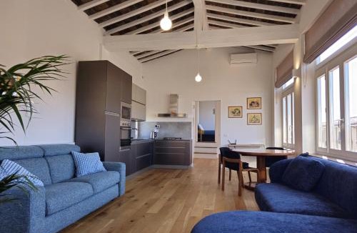 Campi Bisenzio Apartment | Santo Stefano - Vista su Castello Medievale