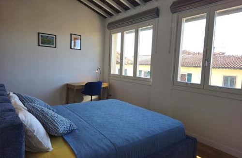 Campi Bisenzio Apartment | Santo Stefano - Vista su Castello Medievale