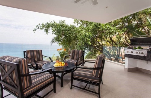 Amapas Apartment | Sayan Beach 3BR | 2,400 Sq Ft Condo + Oceanview Terrace, 3 BR Sayan Oceanfront Luxury 2500 SF