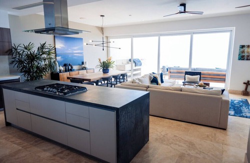 Amapas Condo | Sayan Beach - Luxurious Beachfront Condo - Sleeps 8