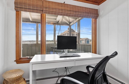 Scituate House | Scituate Oceanfront Entertaining Stunning Views and Seasonal Sleeping Porch