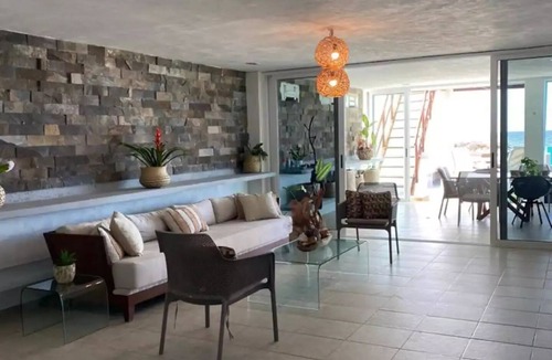 Chicxulub Puerto House | Sea front, white sand, pool, Family, 4 Room, A/C