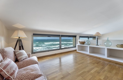 Son Baulo Apartment | Seafront duplex apartment 200 m from Son Bauló Beach