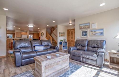 Shorepine Village House | Seas the Day in Shorepine