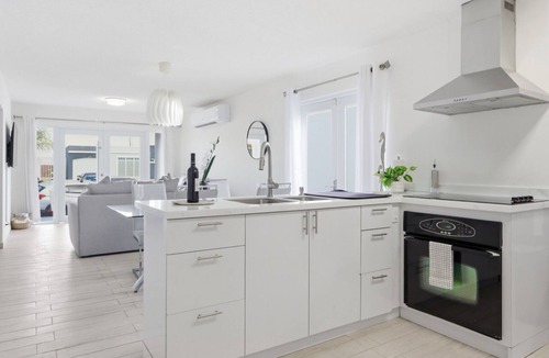 Los Paseos de Dorado House | Selara - Modern 3bdr home w pool + near beach