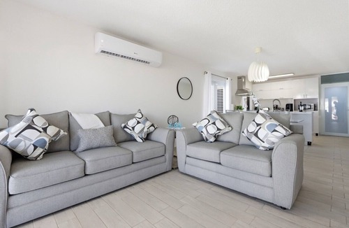 Los Paseos de Dorado House | Selara - Modern 3bdr home w pool + near beach