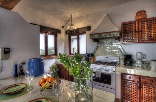 Romantic Zone Condo | Selva Romantica Casa Cameron located in Old Town 2BD Condo for rent in Old Town,
