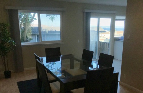 South San Francisco House | SF Bay views! Renovated home 4br/2.5 ba 10 min SFO