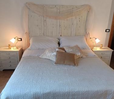 Figline e Incisa Valdarno Apartment | Shabby House