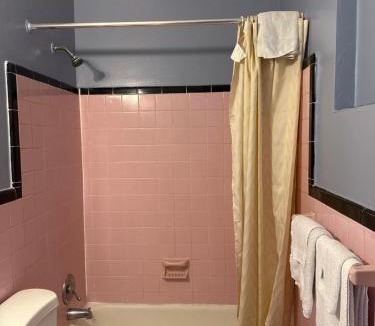 Ashland Hotel | Shady Grove Motel