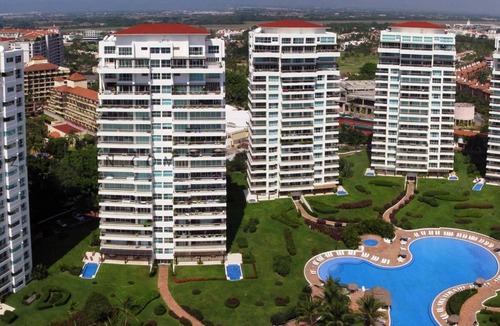 Marina Vallarta Apartment | Shangri La Luxury Penthouse Condominiums by Cheap Getaway