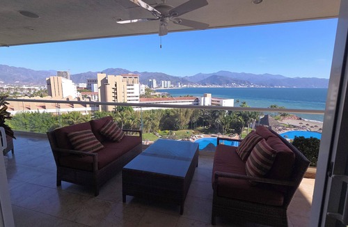 Marina Vallarta Condo | Shangri-La: Relax and Enjoy a Family Friendly Environment