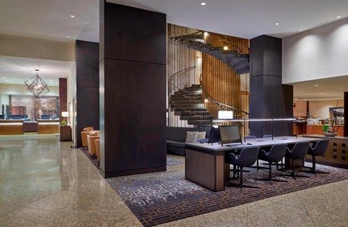 Byward Market - Parliament Hill Hotel | Sheraton Ottawa Hotel