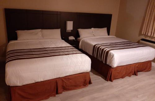 Haliburton Hotel | Silver Maple Motel