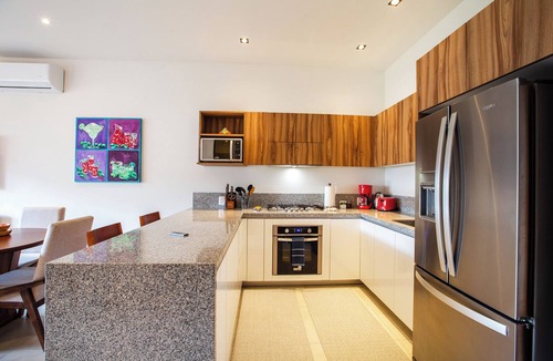 Diaz Ordaz Condo | Sleek Versalles 2BR Roma Encore