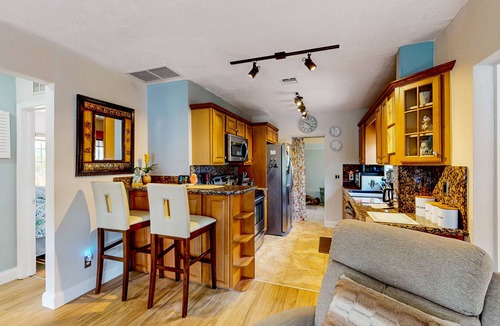 South Middle River House | Snowbird-friendly home with enclosed backyard, grill, patio, streaming, W/D, AC