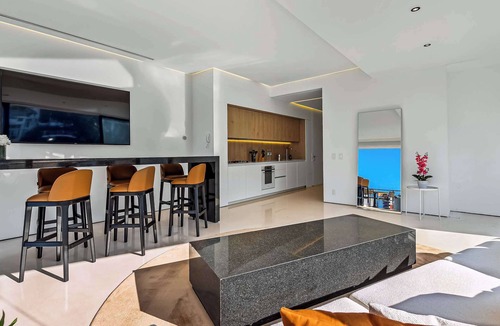 Alta Vista Condo | SOHO PV - 712 | 2BR Condo & Great Rooftop in PV