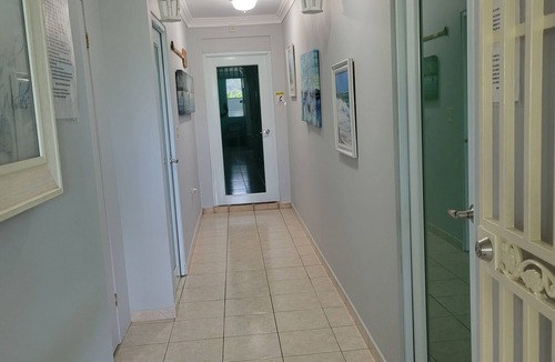 Tierras Nuevas Saliente House | Solar powered/Pool/Beachy Decor/Spacious home 4 all ages! Experienced hosts!