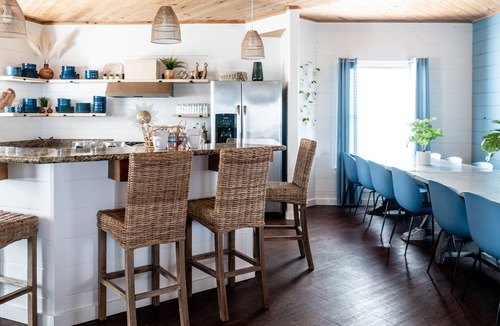 Crystal Beach House | Solara Sands: Theater & Game, Steps to the Beach!