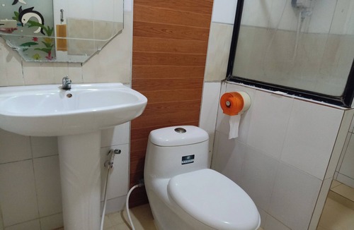 Tha Wang Thong Hotel | Songsak Phayao