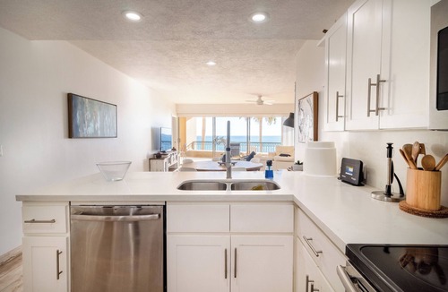 Sandy Beach Condo | Sonoran Spa E301 - 3 BR Next to the Pool, High Speed Wi-Fi - Beachfront Upper Floor Luxury Condo