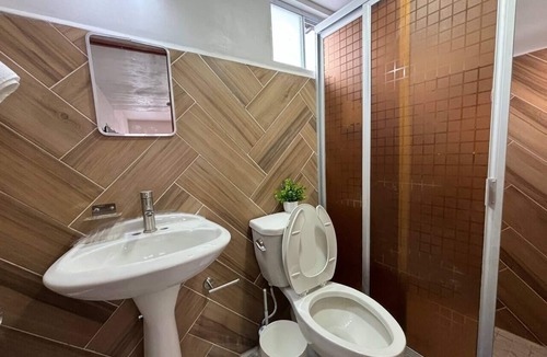Xalapa Apartment | Sophistication and Rest: Room/Bathroom/Kitchen