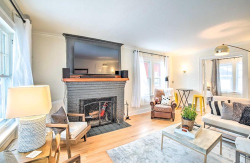 Northshore Triangle House | South Bend Home Less Than 1 Mi to Notre Dame!
