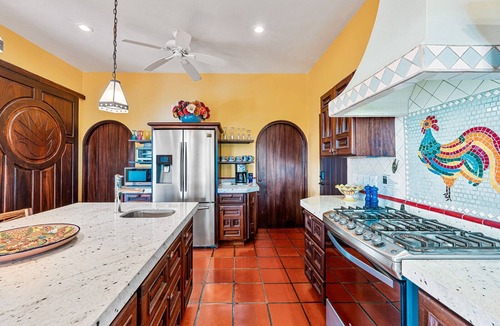 San Francisco Villa | Spacious Luxury Villa - 2 Pools & Ocean Views - Sleeps 16, Perfect for Reunions!