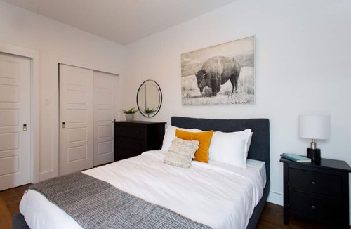 Little Italy Condo | Spacious 2 Bedroom Condo in Little Italy