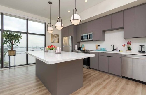 Inglewood Apartment | Spacious 3BR Apt with Pool & Rooftop Deck