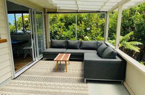 Taupo House | Spacious 4 BRM home with spa and large garden