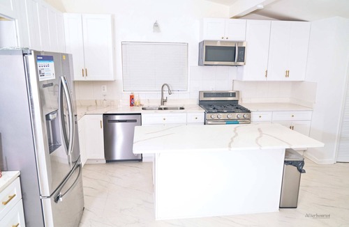 Hillandale House | Spacious 5-bedroom house in serene Silver Spring with AC