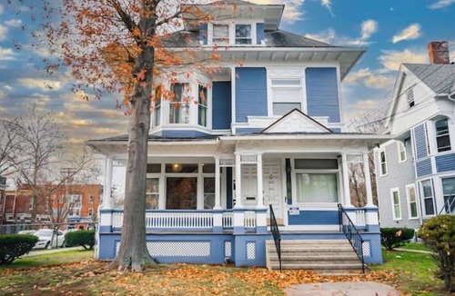 West New Haven Apartment | Spacious Bohemian Nook