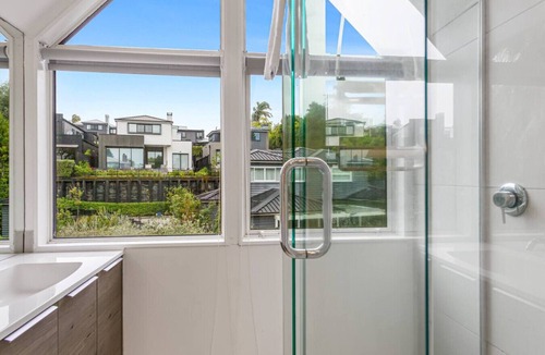 St. Heliers House | Spacious Executive Home