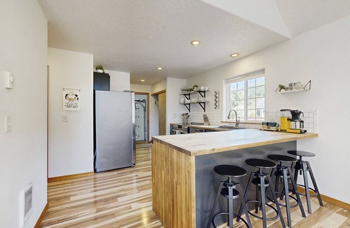 Rockaway Beach House | Spacious Family & Dog-Friendly Home w/New Private Hot Tub & Smart TVs