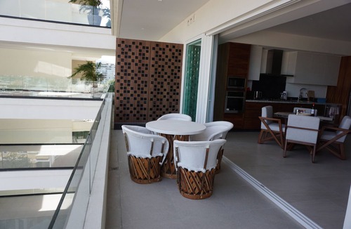 Puerto Vallarta Condo | Spacious modern condo in a great location with amenities