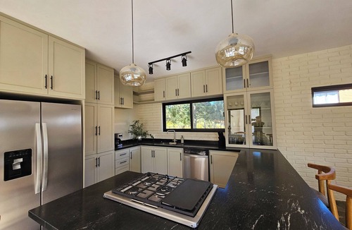 Tapalpa House | Spacious Modern/Ruatic 4-bedroom house in tranquil Tapalpa.