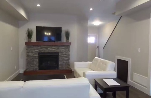 Dawson Creek House | Spacious modern townhouse in central Dawson Creek