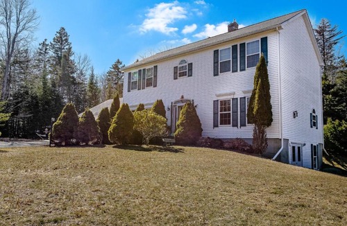 Southwest Harbor House | Spacious Private Estate Pets & Fire Pit