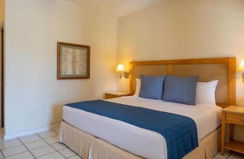 Campo de Golf Fonatur Hotel | Spacious Studio with Outdoor Pool
