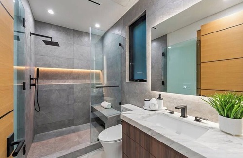 North Hollywood Hotel | Spacious Valley Compound with Pool, Rooftop, & Theater