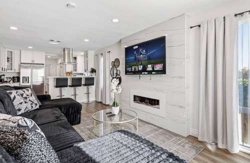 South San Gabriel House | Sparkling Pool! 5 Bedroom 3 Bath Plus Game Room