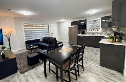 Delta House | Sparsh Villas - Lux Modern 2BR Suite wKitchen