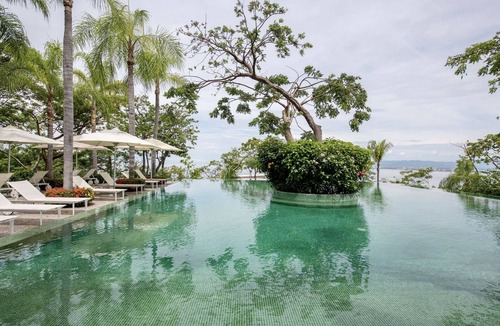 Amapas Apartment | Spectacular 11,000 sqft PH fully Staffed
